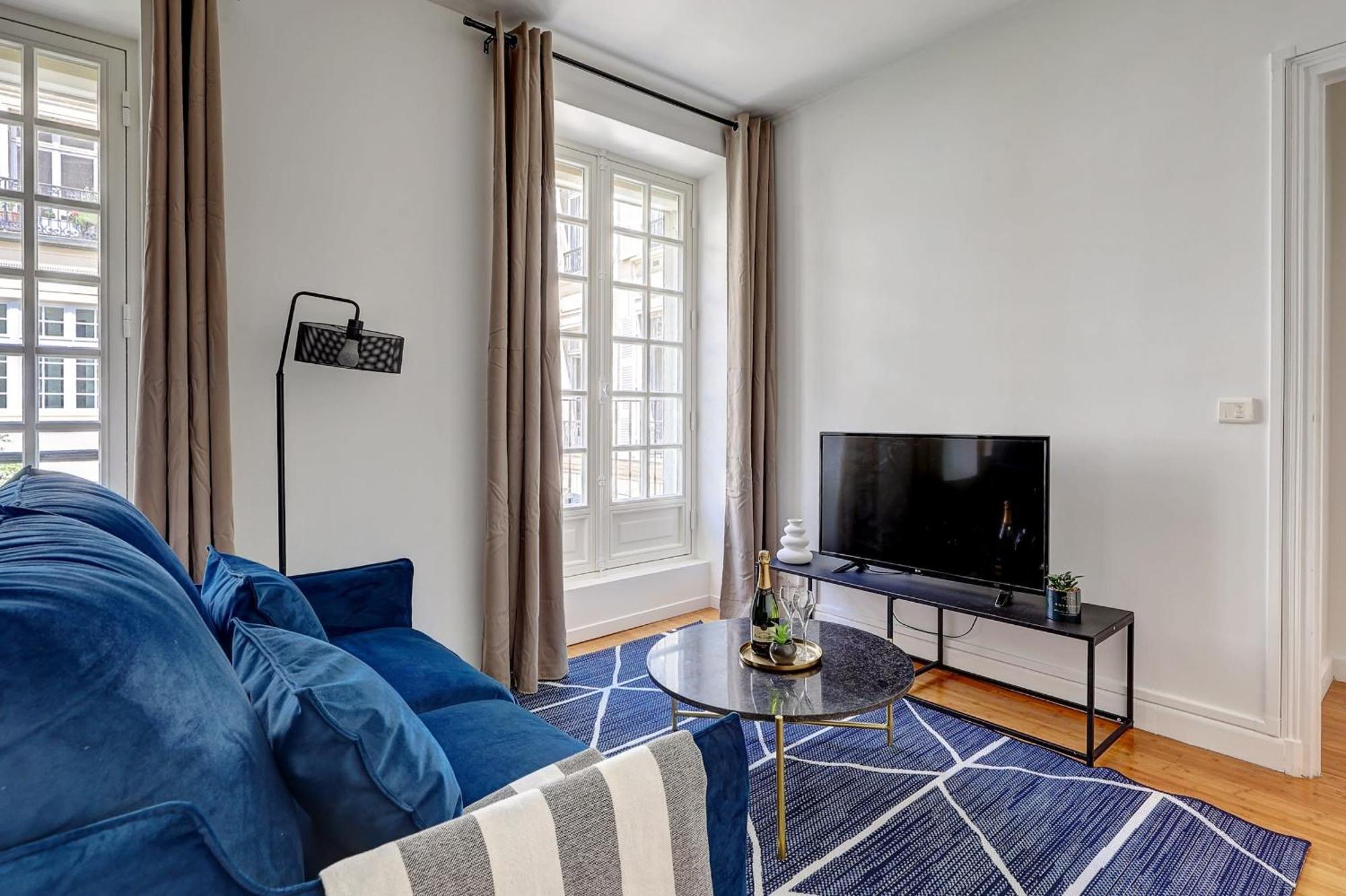 Champs-Elysees - 2Br With Balcony - Cityapartmentstay Paris Exterior photo