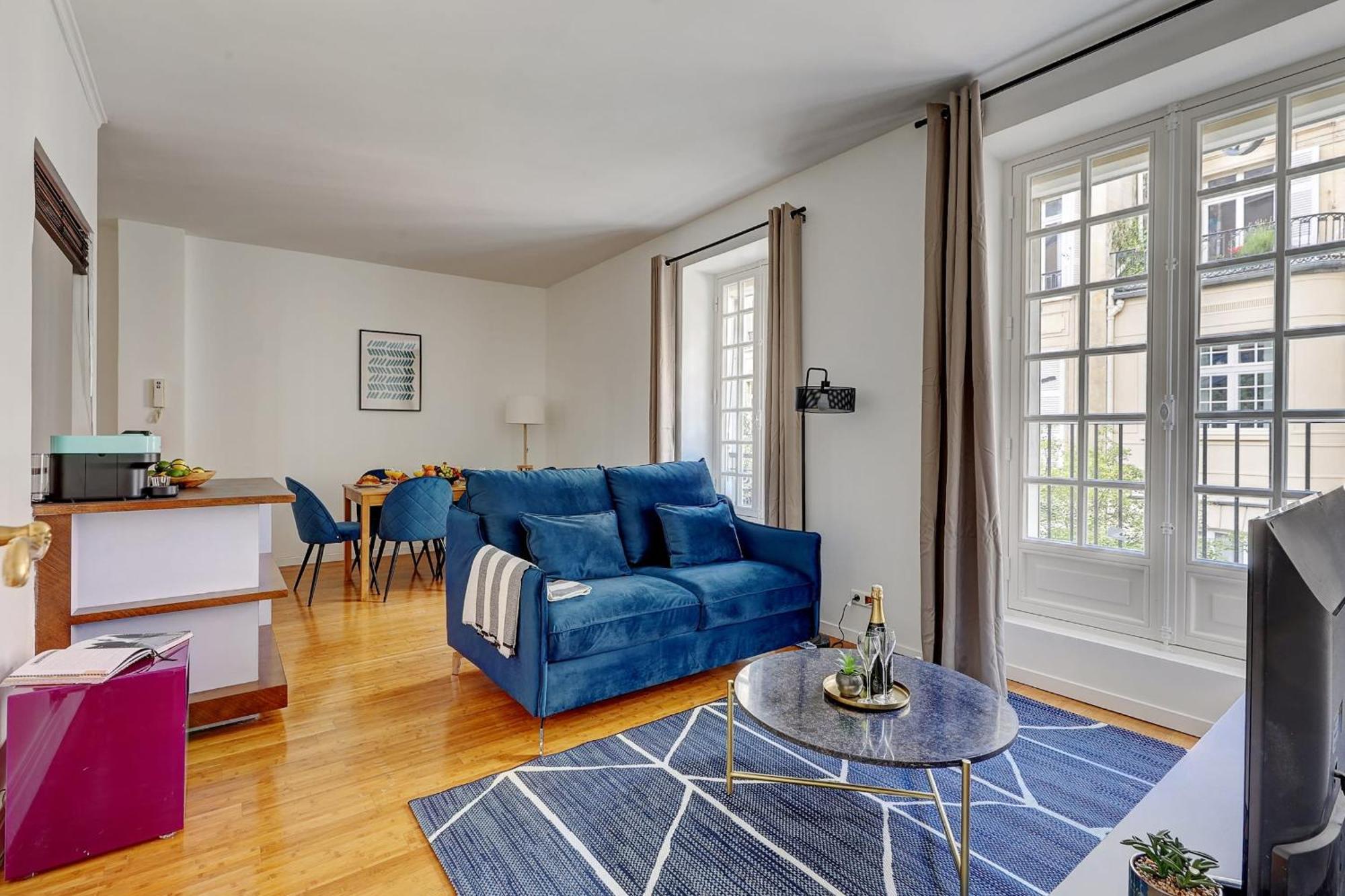 Champs-Elysees - 2Br With Balcony - Cityapartmentstay Paris Exterior photo